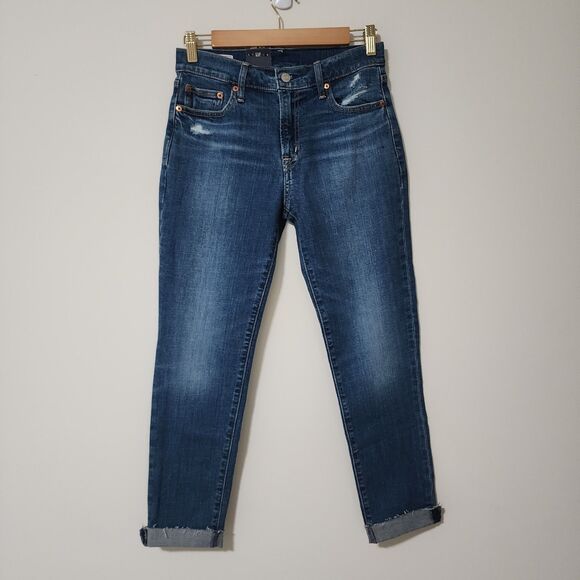 NWT Gap Womens Girlfriend Mid Rise Jeans Distressed Raw Hem Blue Size 25/0 - Picture 2 of 12